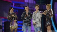 Super Junior D&E saat diwawancarai Jessica Iskandar dan Astrid Tiar. Foto: Warnedi/ detikcom