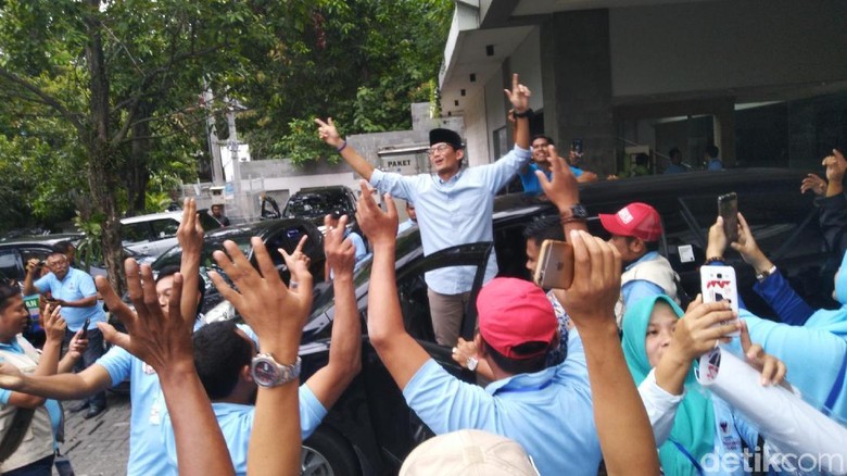 Dikode Walkot Rudy Soal Tempe, Sandi: Makin Mantap Akan Sering ke Solo Dikode Walkot Rudy Soal Tempe, Sandi: Makin Mantap Akan Sering ke Solo