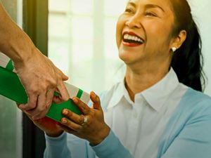 Bikin Momen Hari Ibu Lebih Berkesan Bareng Grab Yuk