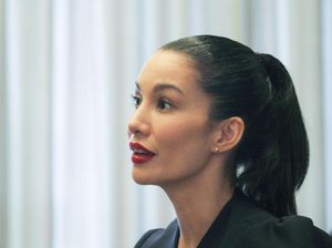 Jajal Hal Baru, Nadya Hutagalung Tulis Walk With Me