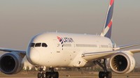 Maskapai terbesar di kawasan Amerika Selatan, LATAM jadi maskapai terbaru yang menyatakan diri bangkrut gara-gara Corona. Maskapai ini bangkrut pada Selasa (26/5) kemarin. (Facebook)