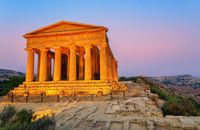 Agrigento, bangunan-bangunannya bergaya Yunani kuno (iStock)