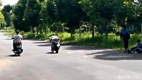 Keempatnya merupakan pelajar salah satu smp di cigalontang dan warga Kecamatan Cigalontang Kabupaten Tasikmalaya.