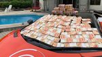 Hebohnya Hujan Uang di Jalanan Hong Kong
