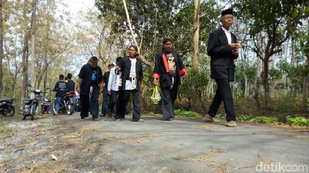 Warga Ponorogo ritual minta hujan/