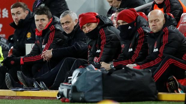 Jose Mourinho menyatakan cara main Manchester United saat ini adalah cara terbaik yang mereka bisa lakukan menilik materi pemain yang dimiliki.