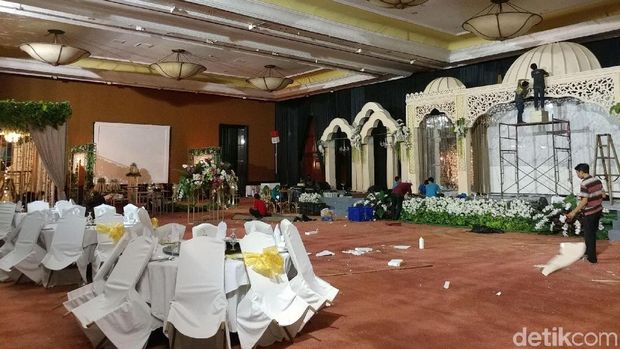 Melihat Hotel Mewah Lokasi Resepsi Pernikahan Opick-Bebi
