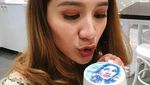 10 Momen Kulineran Si Cantik Acha Sinaga di Australia