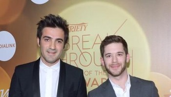 Ini Colin bersama salah satu pendiri Vine yang lain,  Yusupov. Sayang, Twitter kemudian memutuskan menutup Vine pada tahun 2016 karena kalah saing dengan platform lain yang punya beragam ftur semacam Instagram atau YouTube. Foto: Getty Images