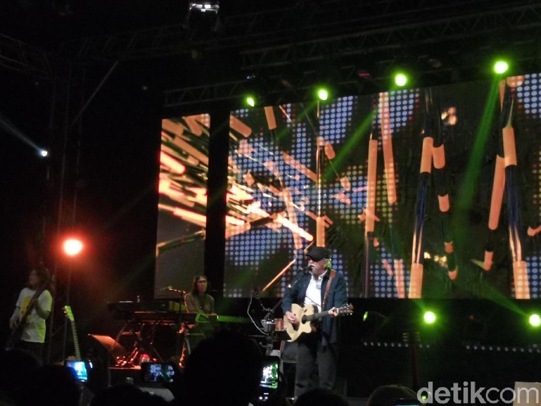 Foto: Iwan Fals (Saras/detikHOT) Foto: Iwan Fals (Saras/detikHOT)