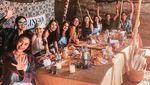 10 Momen Kulineran Si Cantik Acha Sinaga di Australia