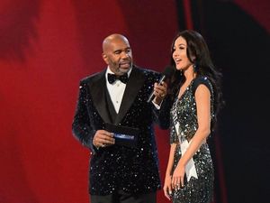 Sonia Fergina Masuk 20 Besar Grand Final Miss Universe 2018