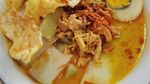 Gurihnya Lontong Kari Penambah Energi di Senin Pagi