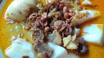 Gurihnya Lontong Kari Penambah Energi di Senin Pagi