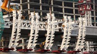 Direktur Jenderal Perkeretaapian Kementerian Perhubungan (Kemenhub) Zulfikri mengatakan, progres pembangunan kereta ringan atau light rail transit (LRT) Jabodebek telah mencapai 51,6 persen, di mana pembangunannya paling tinggi yaitu untuk rute Cibubur-Cawang.