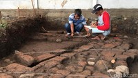 Situs purbakala itu ditemukan sekitar 500 meter dari permukiman penduduk. Tepatnya di tengah areal persawahan milik warga.