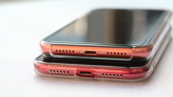 Case besutan Apple tidak diragukan akan kualitasnya. Foto: Sina Mobile