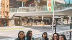 10 Momen Kulineran Si Cantik Acha Sinaga di Australia