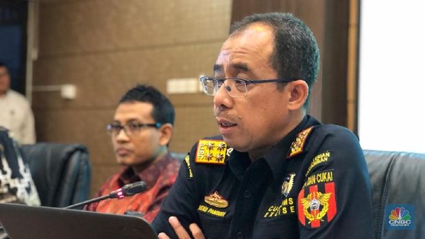 Bos Bea Cukai Buka-bukaan Cukai Rokok hingga Jastip Ilegal