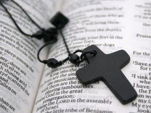 Vatikan Minta 2 Pastor Diadili Terkait Kekerasan Seks pada Bocah Altar