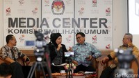 Sejumlah tokoh hadir sebagai pembicara dalam diskusi terkait Pemilu 2019 yang digelar di Gedung KPU, Jakarta, Senin (17/12/2018).