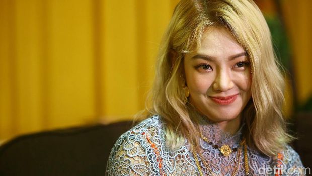 Tim transmedia berkesempatan melakuikan interview dengan personel KPop SNSD Hyoyeon sebelum tampil di HUT ke 17 Transmedia yang berlangsung di Trans Citi, BSD, Tanggerang Selatan, Minggu (17/12/2018). Grandyos Zafna/detikcom