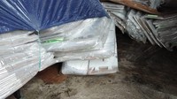 Genangan air itu berasal dari robohnya tembok kantornya kita yang kebetulan tembok itu menimbun saluran air dari yang ada. Saluran air itu deketnya gudang jadi meluberlah, seluruh tembok itu aliran air ini menggenang naik, menggenangi gudangnya, kata Ketua KPUD Badung I Wayan Semara Cipta