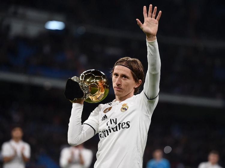 Starting XI Tim Terbaik UEFA 2018