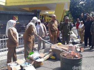 Api Lumat 29 Ribu e-KTP Invalid di Kabupaten Bandung