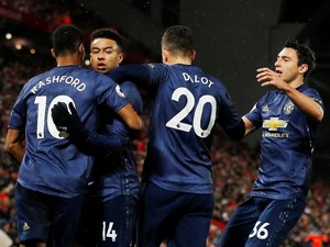 Terus Jeblok, MU Mulai Ditinggalkan Pendukungnya
