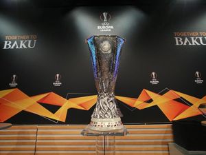 UEFA Batasi Tiket Final Liga Europa untuk Fans Chelsea dan Arsenal