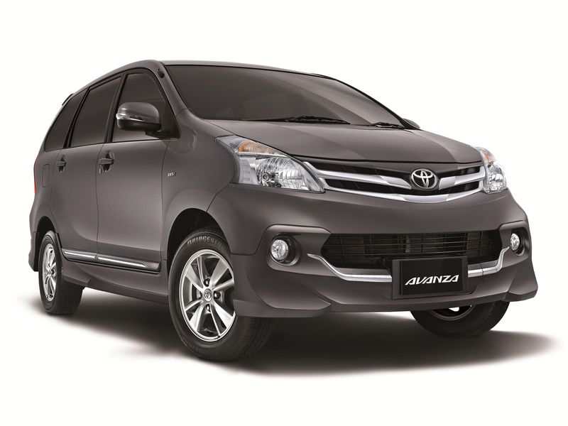 Toyota Avanza Generasi Kedua Luxury Mi 2014