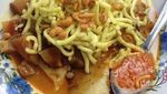 Gurihnya Lontong Kari Penambah Energi di Senin Pagi