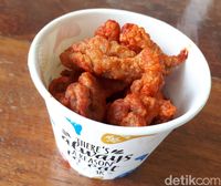 Yuk, Cicip Chikin Korea dan Nasi Goreng Kimchi Enak di Sini!