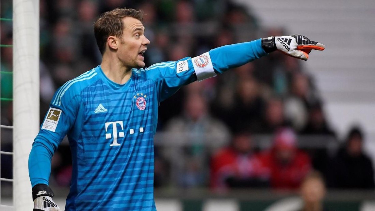 Manuel Neuer yakin Liverpool juga tidak senang bertemu Bayern Munich di babak 16 besar Liga Champions (Foto: Fabian Bimmer/Reuters)