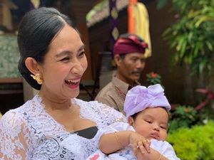Foto-foto Menggemaskan Anak Kedua Happy Salma