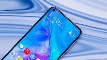 Huawei menempatkan lubang kamera di sudut kiri atas, mirip yang dipunyai Galaxy A8s. Foto: CNMO