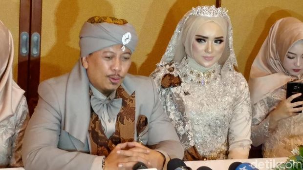Opick dan Bebi Silvana.