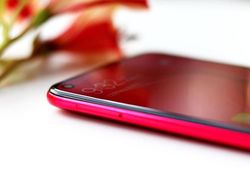 Penampakan Huawei Nova 4 yang Punya Kamera 48 MP