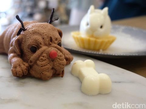 C For Cupcakes & Coffee : Manisnya Bulldog Mousse dan Rabbit Pie yang Bikin Gemas 