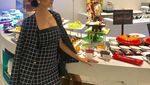 Ramai Dibicarakan, Finalis Miss Universe Kamboja Ternyata Hobi Makan