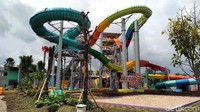 Hawai Waterpark sendiri berlokasi di Karanglo, Kota Malang. Jet Coaster Slider ini adalah satu-satunya di Asia Tenggara. (Muhammad Aminudin/detikTravel)