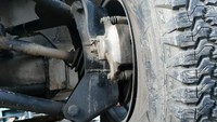 Tiba-tiba pada kecepatan 50-60 km/jam mobil patwal rem mendadak menghindari mobil pengguna jalan lainnya yang berada di depannya. Foto: dok. Blits