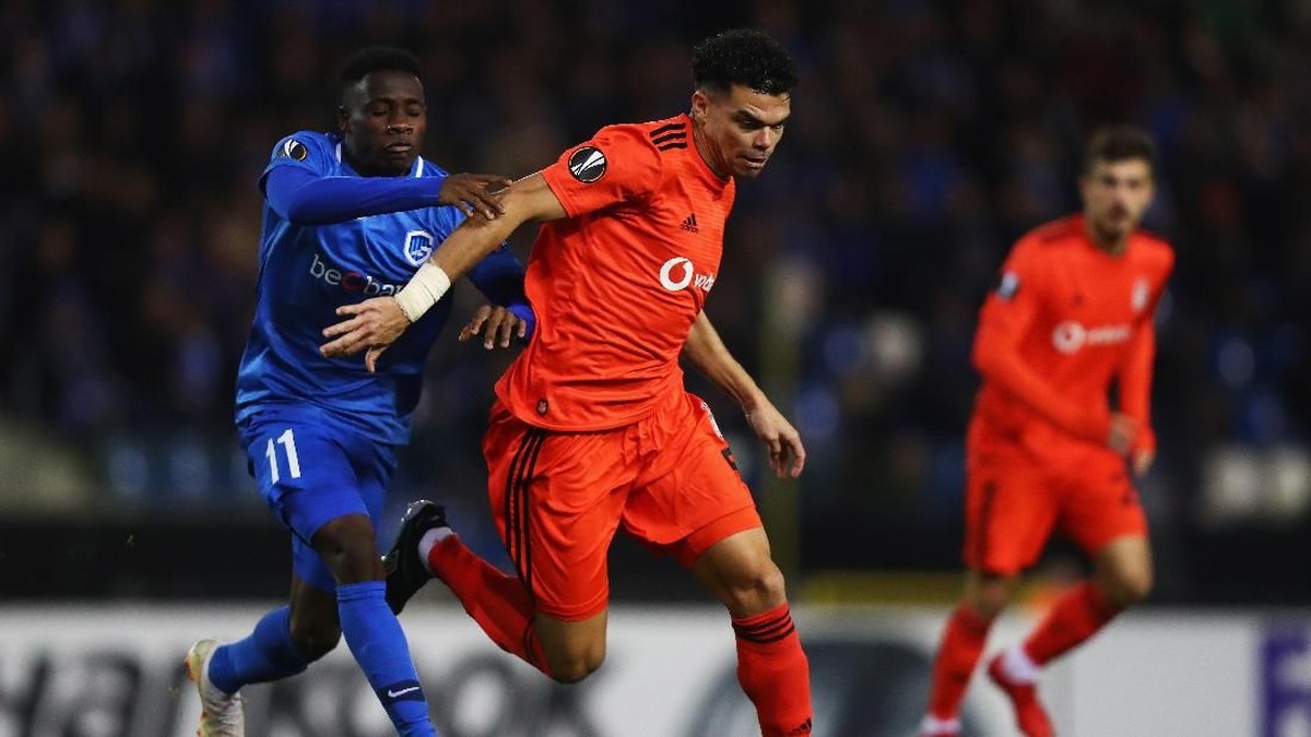 Pepe dilepas gratis oleh Besiktas (Dean Mouhtaropoulos/Getty Images)