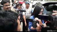 Ia dipanggil ke Polda terkait kasus kosmetik ilegal yang tengah ramai. Foto: Hilda Meilisa Rinanda