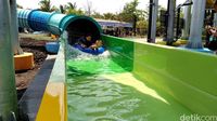 Seru Abis! Meluncur 60 Km per Jam di Waterpark Keren Ini