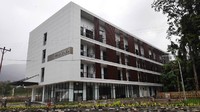 Pada bangunan yang berada di daerah perbatasan Malaysia ini, sejumlah infrastruktur yang  dibangun WIKA meliputi zona inti berupa car wash, zona sub inti berupa mess pegawai, dan zona pendukung yaitu pasar perbatasan, Wisma Indonesia, Gedung Serbaguna, food court, Masjid, Gereja, dan pasar. Setelah pengerjaan selesai, proyek akan memasuki masa pemeliharaan selama 360 hari. Pool/PT Wijaya Karya (Persero) Tbk.