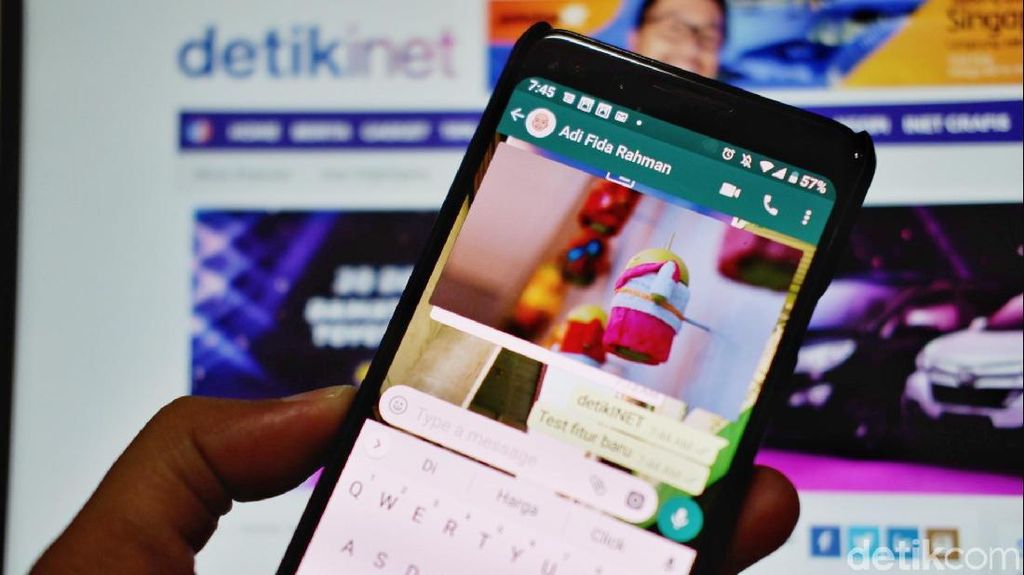 WhatsApp di Android Sudah Bisa Chat Sambil Nonton Video WhatsApp di Android Sudah Bisa Chat Sambil Nonton Video