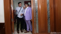 Mandala merupakan caleg DPR Dapil DKI Jakarta 2 dengan nomor urut 5 dari PAN, sedangkan Lucky adalah caleg DPRD DKI Jakarta Dapil Jakarta Pusat dengan nomor urut 6 dari PAN. 