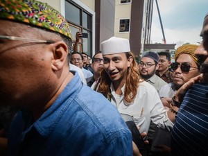 Pengacara Sibuk, Bahar bin Smith Absen Pemeriksaan Tersangka Penganiayaan